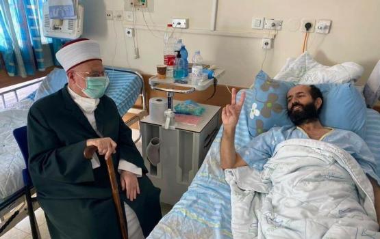 عكرمة صبري: الأخرس صاحب إرادة وعزيمة قوية وصاحب قضية