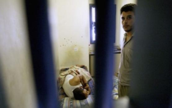 أوضاع صحية حرجة للأسرى المرضى والجرحى بـ"عيادة الرملة"