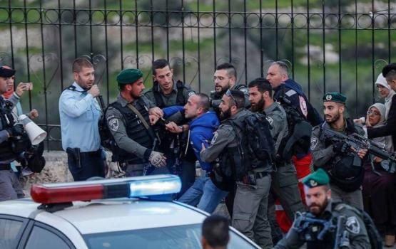 الاحتلال يغلق المسجد الأقصى ويمنع الصلاة والأذان