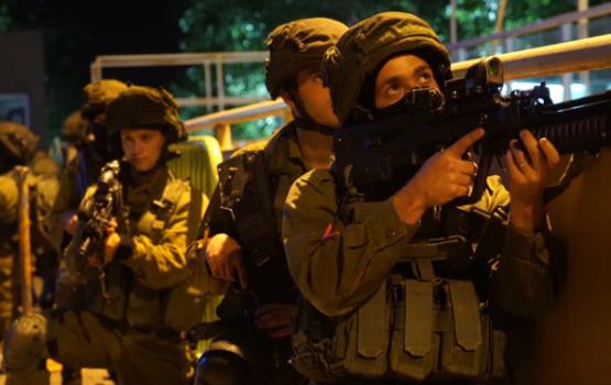 العدو يعتقل 23 مواطناً خلال مداهمات واسعة بالضفة