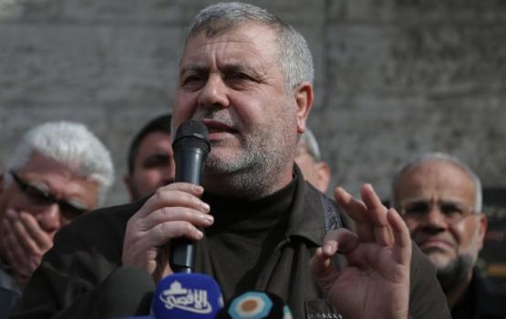 البطش يدعو أبناء شعبنا لتحطيم البوابات الإلكترونية