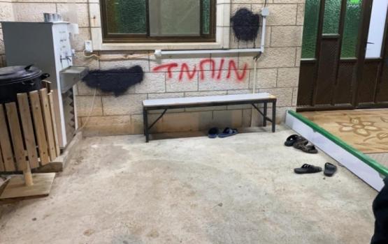 عصابات "تدفيع الثمن" تعتدي على مركبات ومسجد بالداخل المحتل