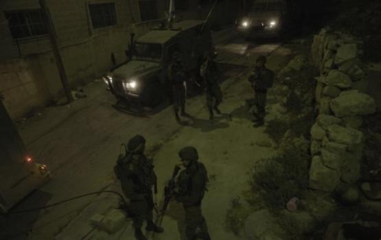 اعتقال 11 مواطناً خلال حملة مداهمات واسعة للعدو بالضفة