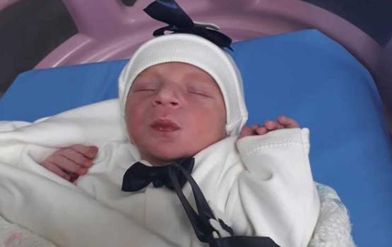 زوجة الأسير محمد طحاينة تنجب طفلا من خلال نطفة مهربة