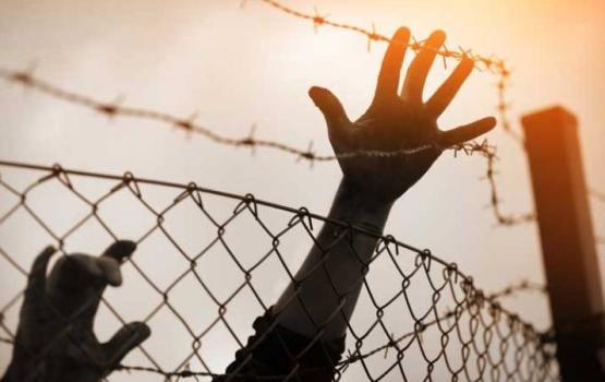 نادي الأسير: إصابات جديدة بـ"كورونا" بين الأسرى في سجن "بالنقب"