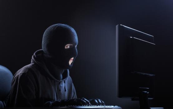 كيف تعرف انك مصاب بملفات التجسس؟ وكيف تحذفها؟