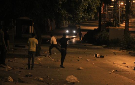 إصابات بالاختناق في مخيم العروب شمال الخليل