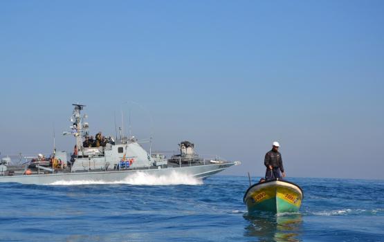 زوارق الاحتلال تطلق الرصاص على الصيادين في بحر رفح