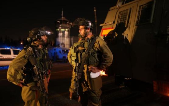 الاحتلال يعتقل فتاة من الشيخ جراح بالقدس