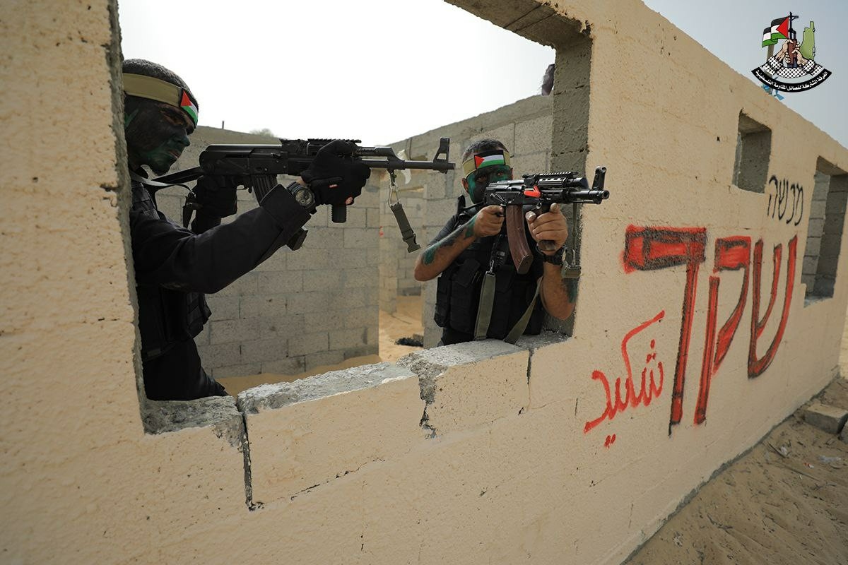 الركن الشديد (19)